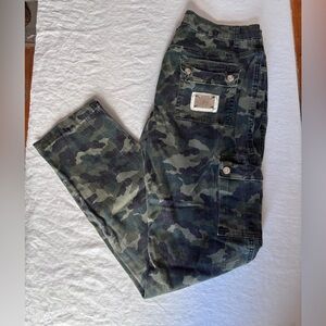 Women’s Y2K Venus Camouflage Jeans Size 8 Gorpcore Camo